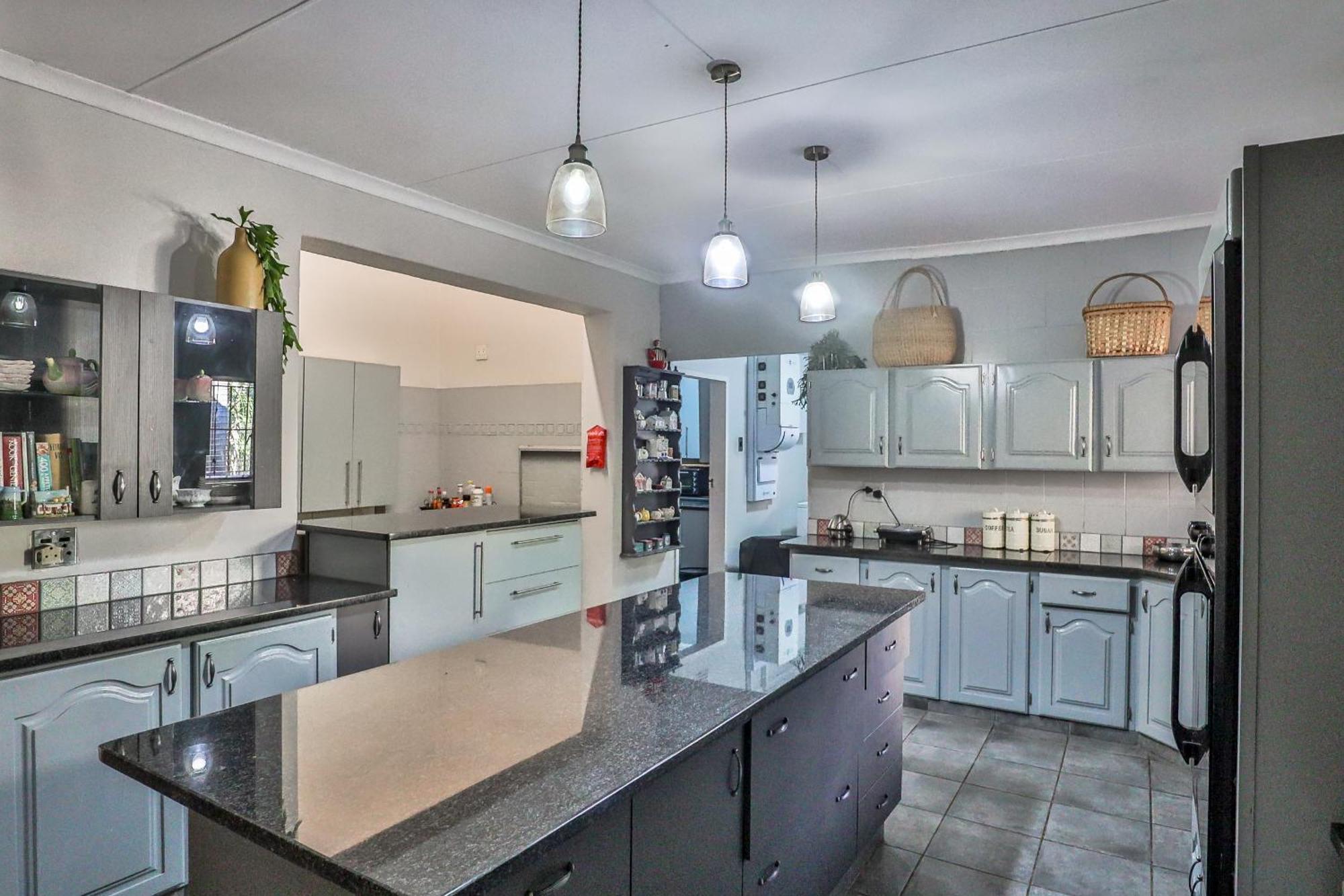 Sunset Ridge Guest House Rustenburg Dış mekan fotoğraf